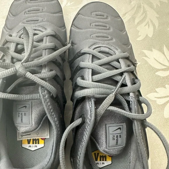 NWOB - Nike Air Vapormax Plus Cool Grey Black, size 6.5 men / 8.5 women - Picture 12 of 13